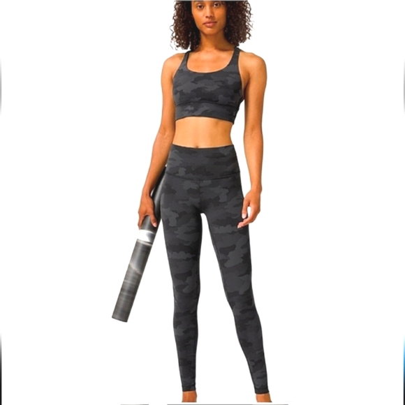 Lululemon Invigorate HR 28", Full Length, Size 2,4. - Picture 2 of 16